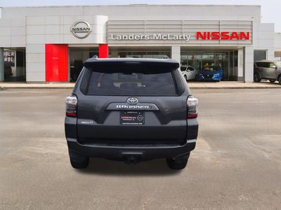 2020 Toyota 4Runner - Photo 4