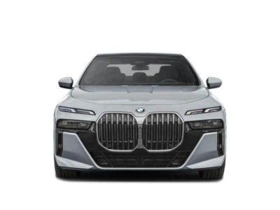2026 BMW 7 Series — photo 7 view