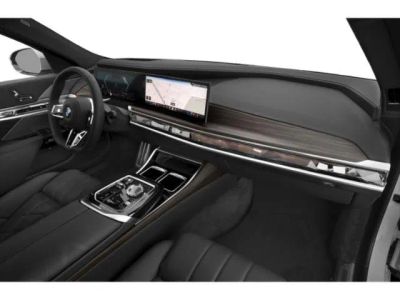 2026 BMW 7 Series — photo 18 view
