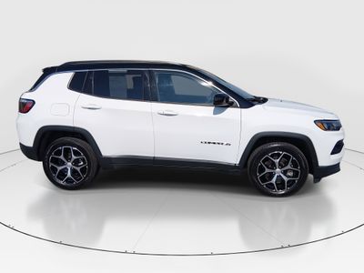 2024 Jeep Compass - Photo 8