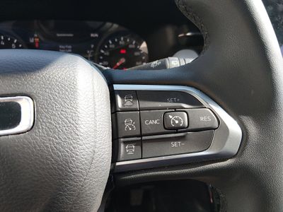 2024 Jeep Compass - Photo 13