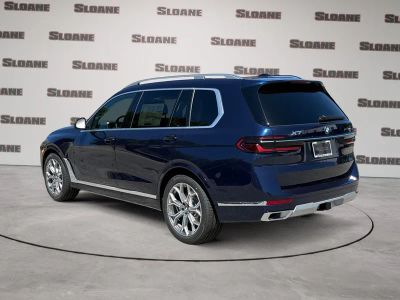 2027 BMW X7 — rear three-quarter view