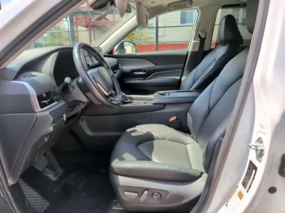 2024 Toyota Grand Highlander — photo 16 view