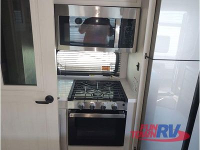 2026 Coachmen RV Chaparral - Photo 11