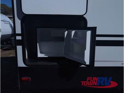 2026 Coachmen RV Chaparral - Photo 7