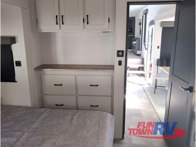 2026 Coachmen RV Chaparral - Photo 18