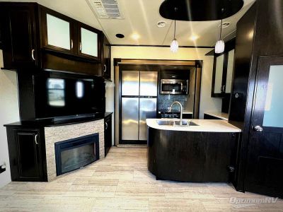 2016 Grand Design Momentum M-Class - Photo 7