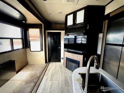 2016 Grand Design Momentum M-Class - Photo 23