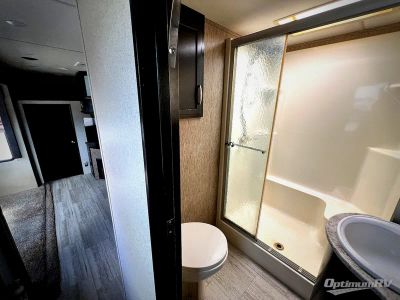 2016 Grand Design Momentum M-Class - Photo 22