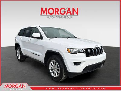 2022 Jeep Grand Cherokee WK Laredo X in White — front three-quarter view