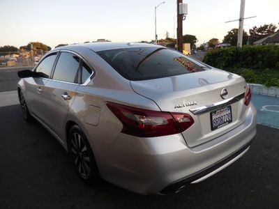 2018 Nissan Altima - Photo 5