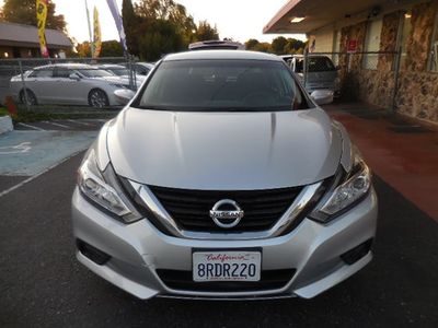 2018 Nissan Altima - Photo 8