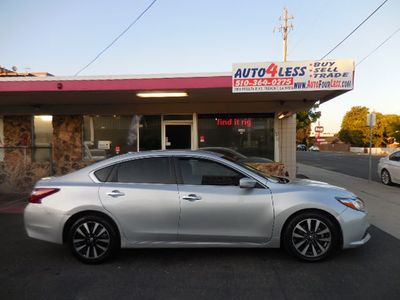 2018 Nissan Altima - Photo 2