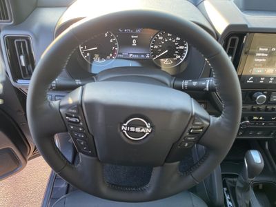 2026 Nissan Frontier — photo 11 view