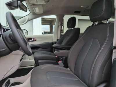 2024 Chrysler Voyager - Photo 12