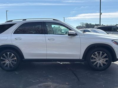 2025 Mercedes-Benz GLE - Photo 2
