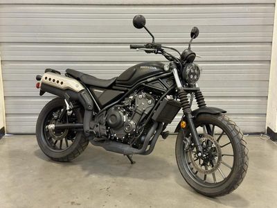 2025 Honda SCL500 - Photo 1