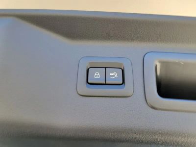2026 Mazda CX-90 PHEV — photo 14 view