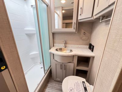 2023 Thor Motor Coach MIRAMAR - Photo 18