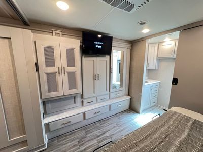 2023 Thor Motor Coach MIRAMAR - Photo 22
