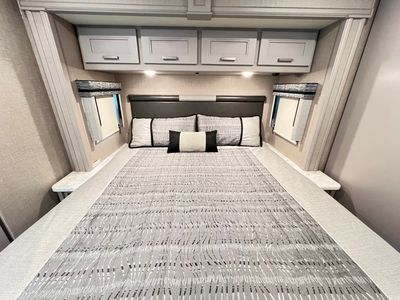 2023 Thor Motor Coach MIRAMAR - Photo 21