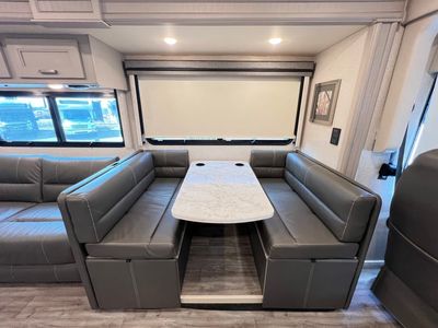 2023 Thor Motor Coach MIRAMAR - Photo 15