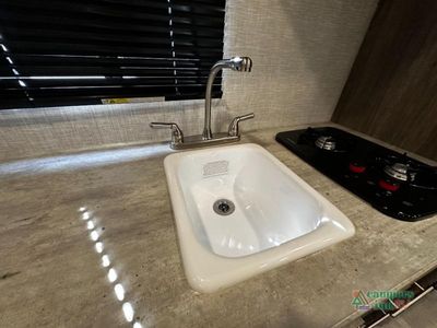 2023 CrossRoads RV Zinger - Photo 22