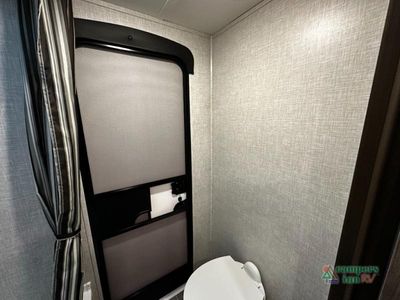2023 CrossRoads RV Zinger - Photo 36