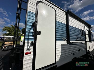 2023 CrossRoads RV Zinger - Photo 13