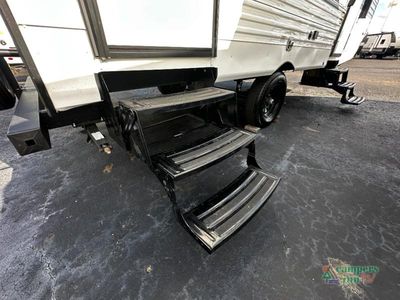2023 CrossRoads RV Zinger - Photo 15