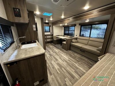 2023 CrossRoads RV Zinger - Photo 17