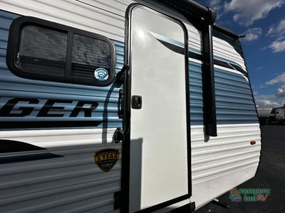 2023 CrossRoads RV Zinger - Photo 10