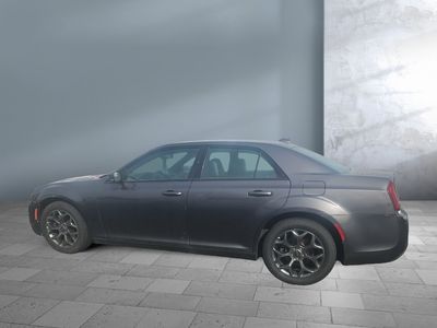2018 Chrysler 300 — interior view