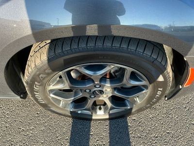 2018 Chrysler 300 — photo 24 view