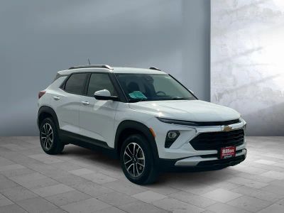2024 Chevrolet Trailblazer — photo 8 view