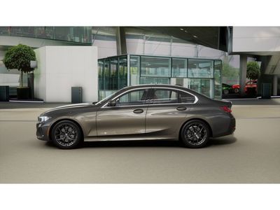 2026 BMW 3 Series - Photo 4