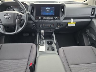 2026 Nissan Frontier — photo 14 view
