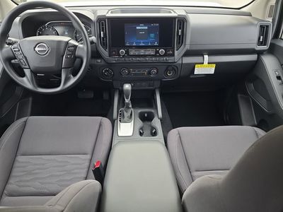 2026 Nissan Frontier — photo 12 view