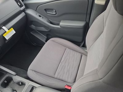 2026 Nissan Frontier — photo 15 view