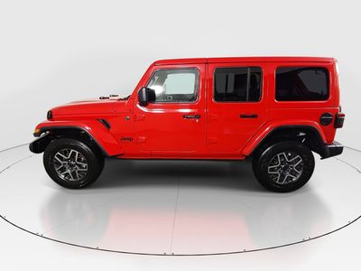 2025 Jeep Wrangler - Photo 4