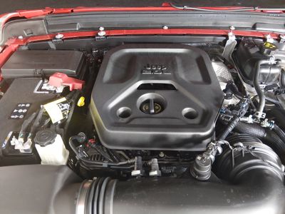 2025 Jeep Wrangler - Photo 9