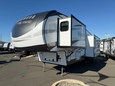 2021 Forest River RV Rockwood Signature Ultra Lite - Photo 4
