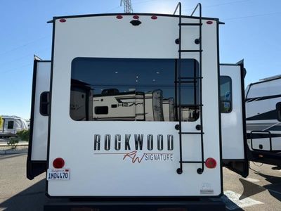 2021 Forest River RV Rockwood Signature Ultra Lite - Photo 6