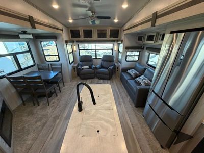 2021 Forest River RV Rockwood Signature Ultra Lite - Photo 9