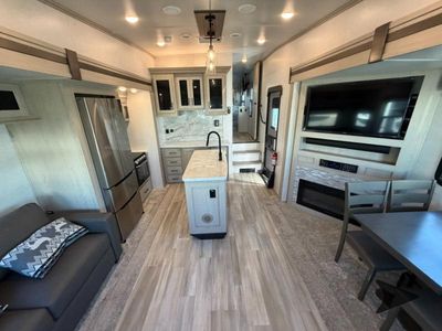2021 Forest River RV Rockwood Signature Ultra Lite - Photo 18