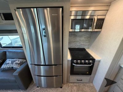 2021 Forest River RV Rockwood Signature Ultra Lite - Photo 12