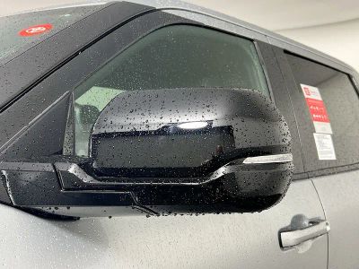 2026 Toyota Tundra 4WD — photo 10 view