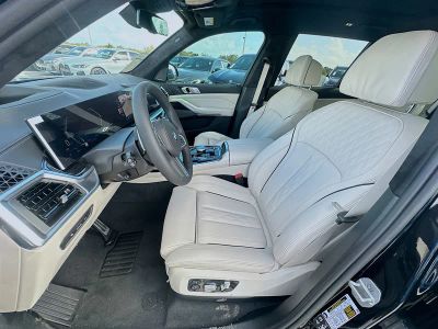 2026 BMW X7 — photo 16 view