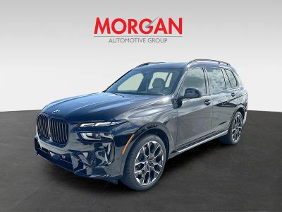 2026 BMW X7 — rear three-quarter view