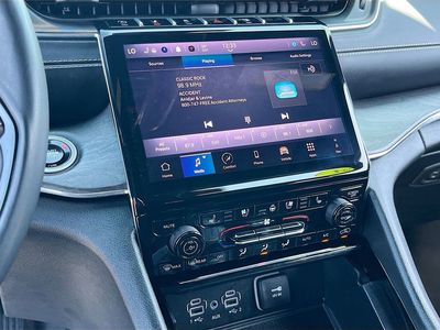 2025 Jeep Grand Cherokee - Photo 15